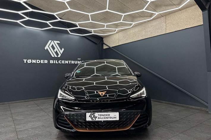 Grå Cupra Born fra 2024