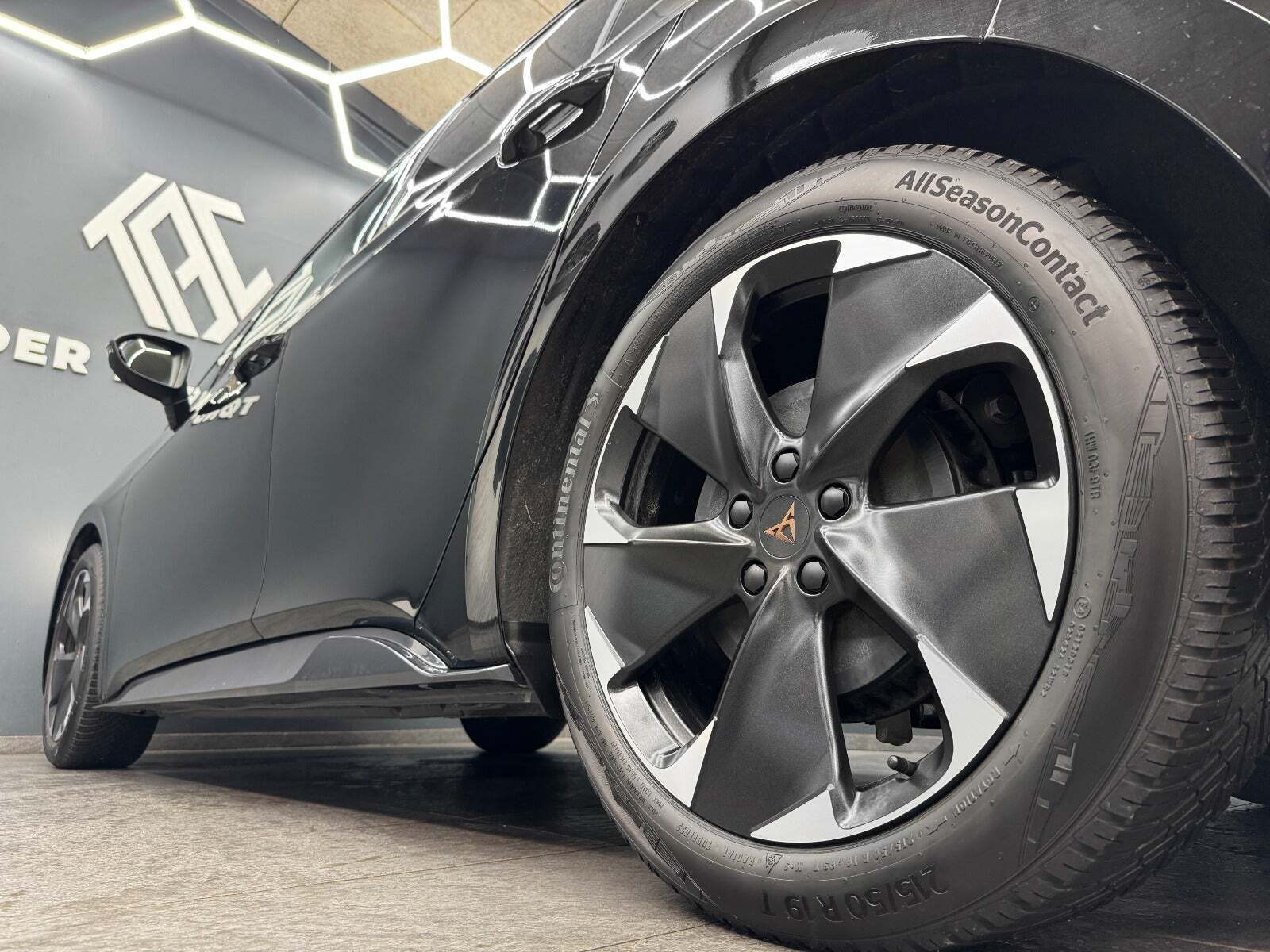 Cupra Born 77 e-Boost