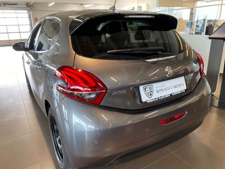 Peugeot 208 1,5 BlueHDi 100 Signature Sky