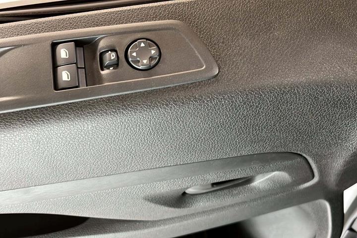 Hvid Citroën Jumpy fra 2024