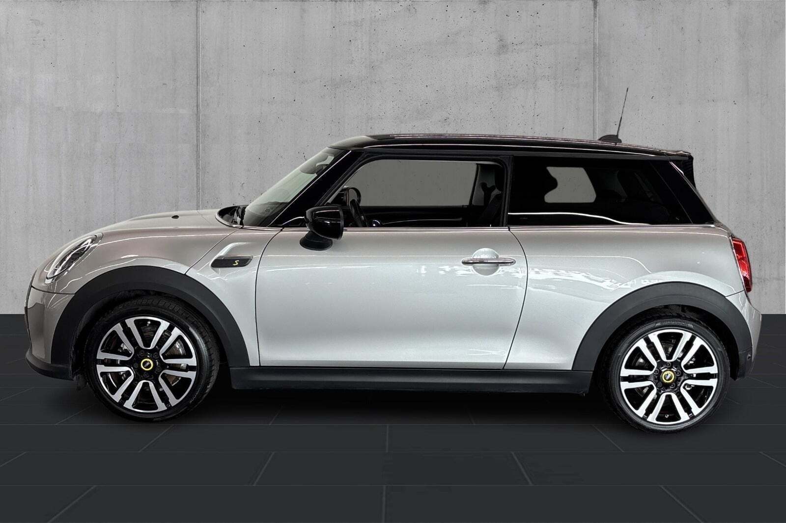 Mini Cooper SE Classic