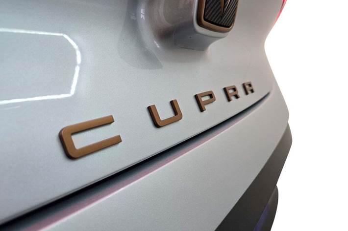 Sølv Cupra Born fra 2022