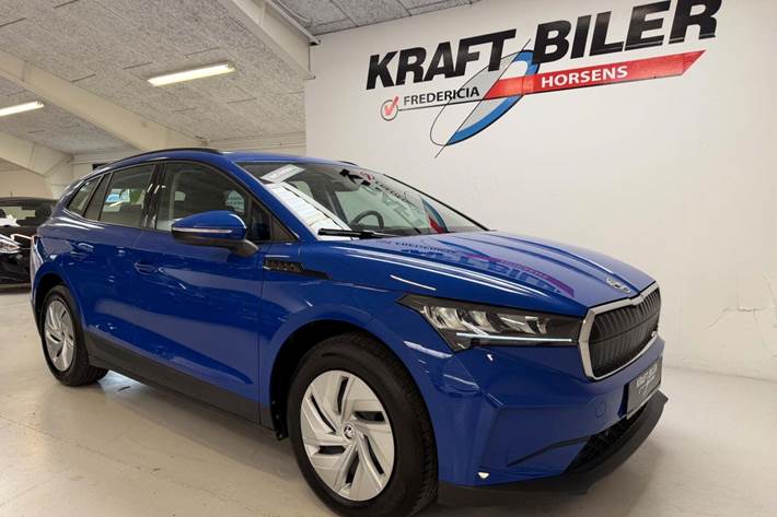 Blå Skoda Enyaq fra 2023