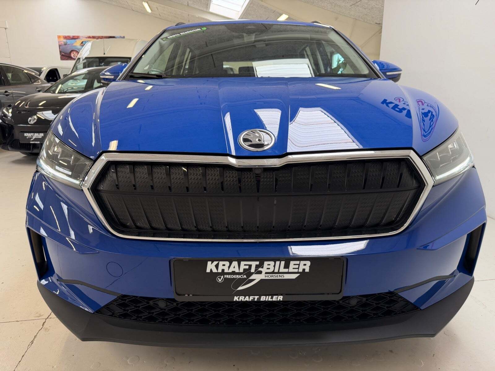 Blå Skoda Enyaq fra 2023