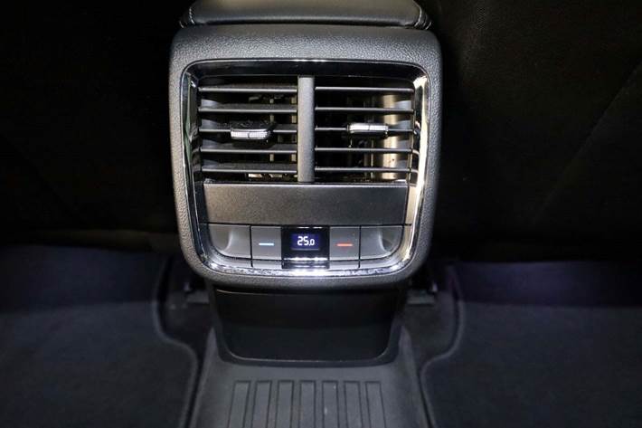 Blå Skoda Octavia fra 2021