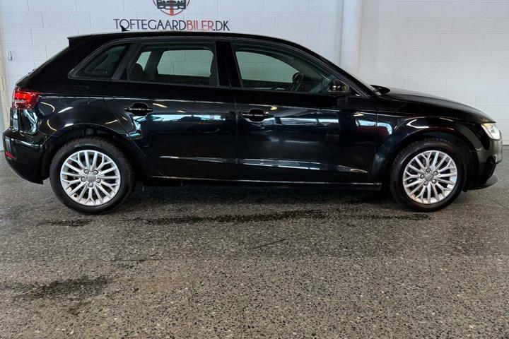 Sort Audi A3 fra 2016