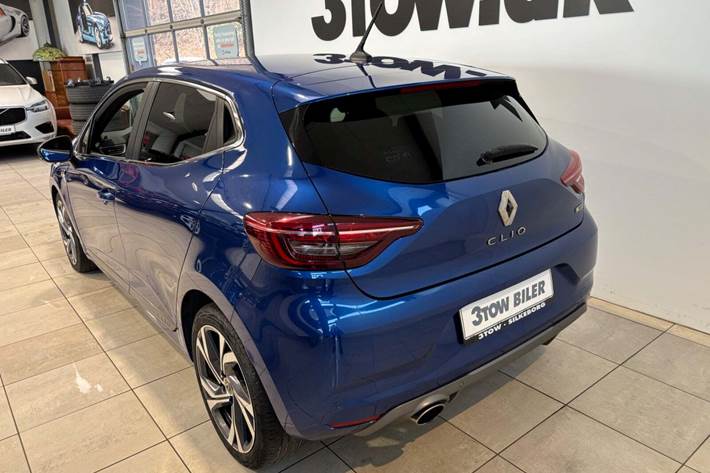 Blå Renault Clio V fra 2020