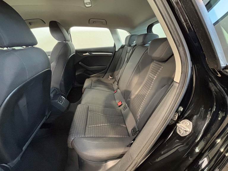 Audi A3 1,6 TDi 110 Sport Sportback S-tr.