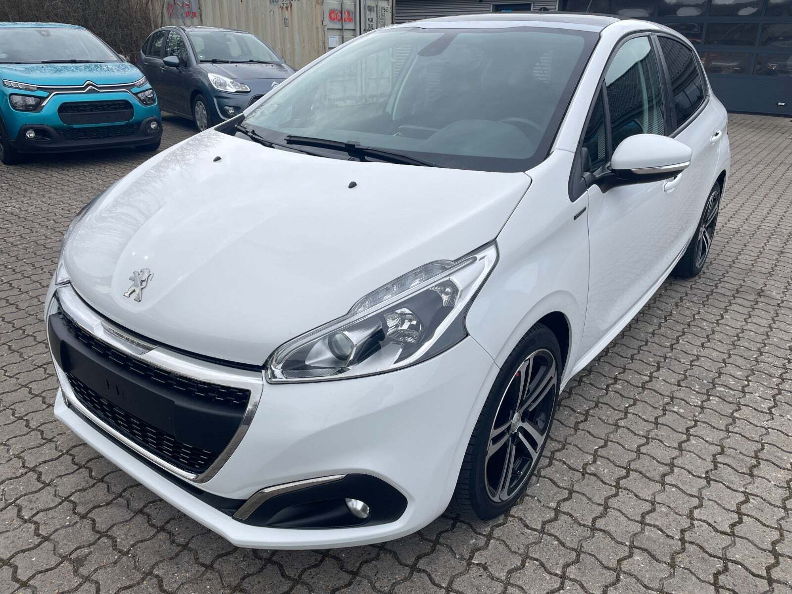 Peugeot 208 1,5 BlueHDi 100 Signature Sky