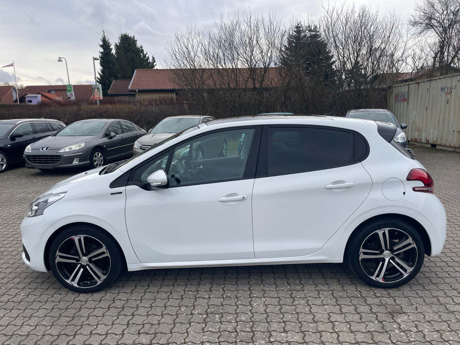 Hvid Peugeot 208 fra 2019