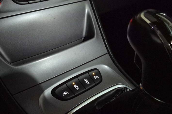 Sort Opel Astra fra 2016