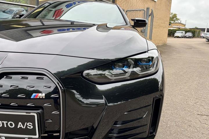 Sort BMW i4 fra 2024