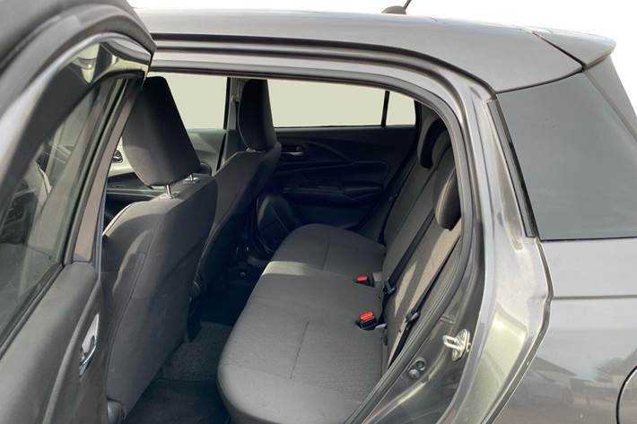 Grå Suzuki Swift fra 2025