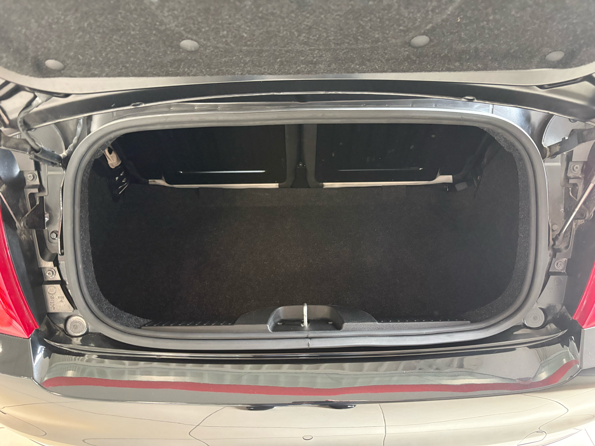 Sort Fiat 500C fra 2021