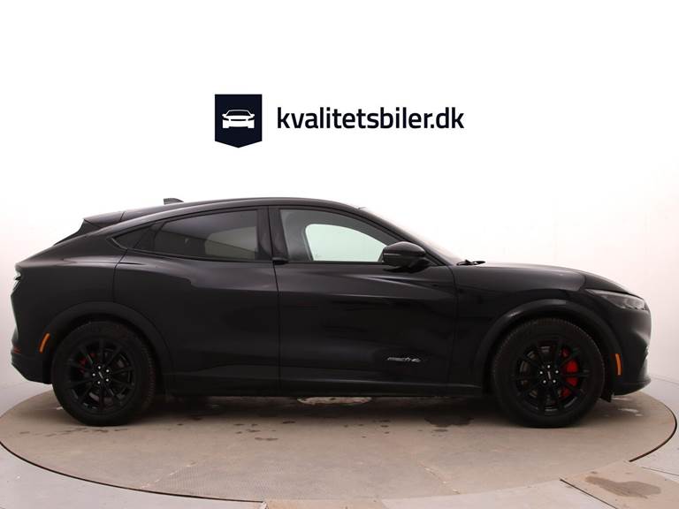 Ford Mustang Mach-E EL UR Premium AWD 351HK 5d Aut.