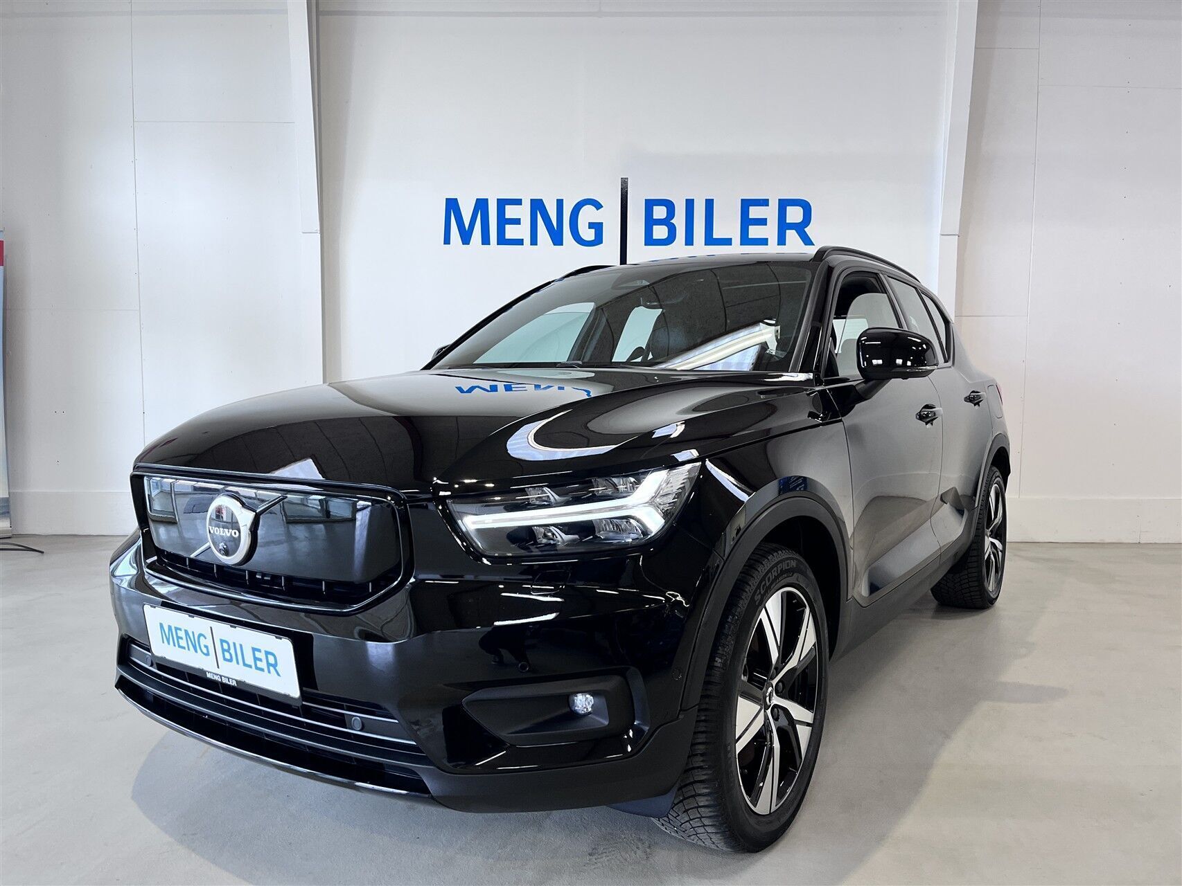 Sort Volvo XC40 fra 2021