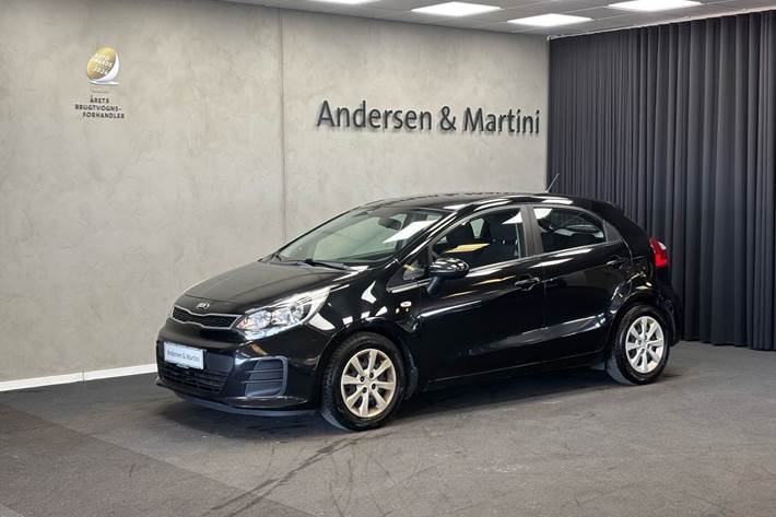 Sort Kia Rio fra 2016