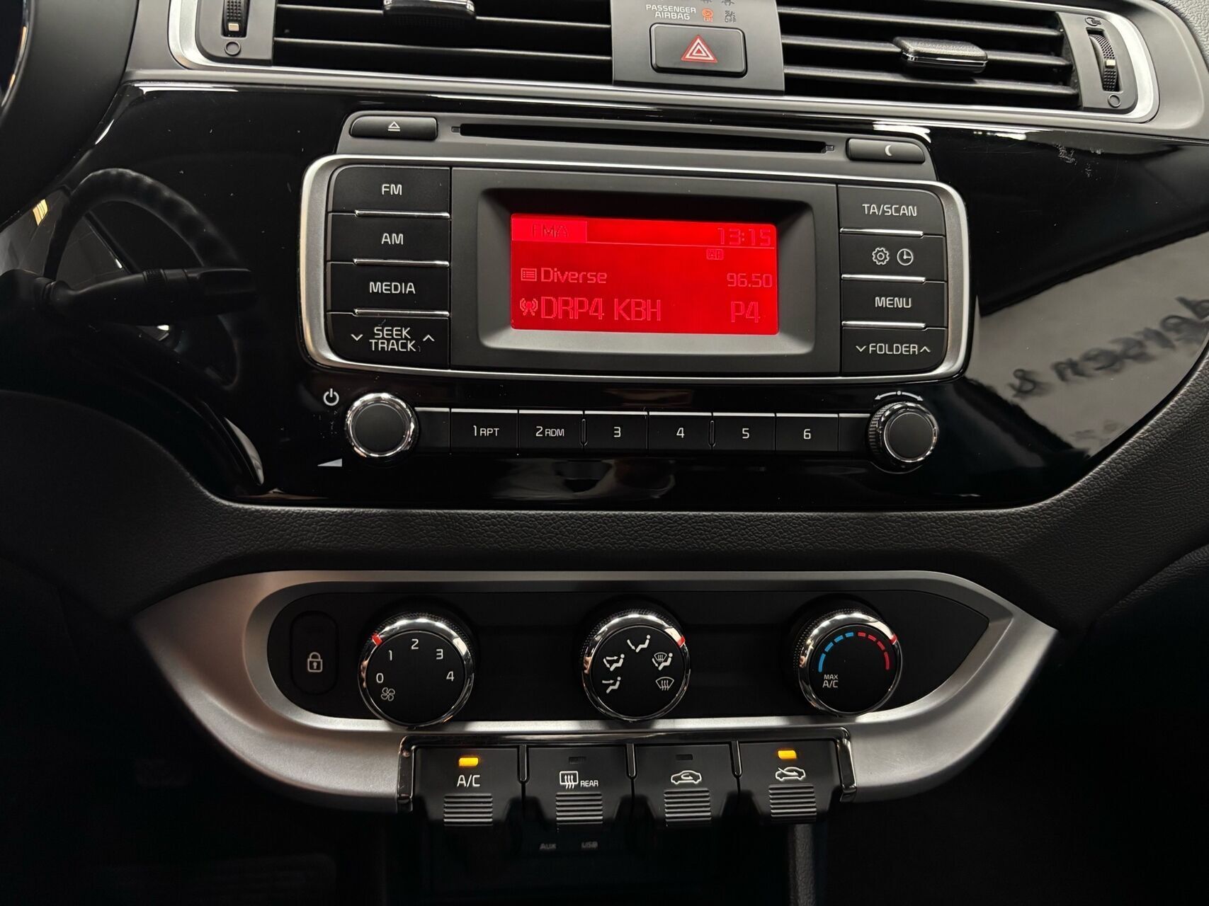 Sort Kia Rio fra 2016