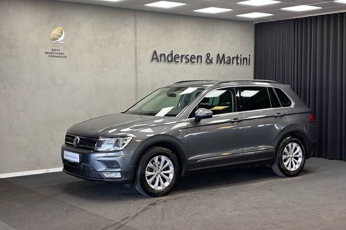Grå VW Tiguan fra 2017