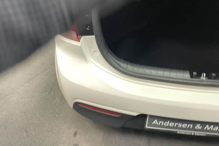 Hvid Kia Rio fra 2021