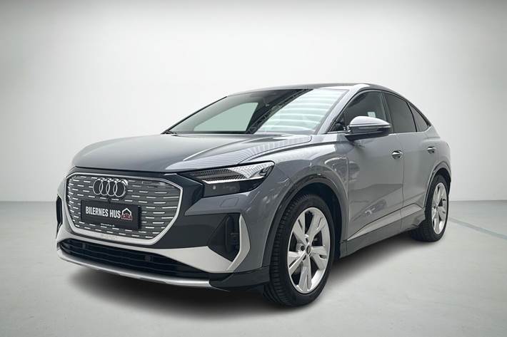 Grå Audi Q4 fra 2022