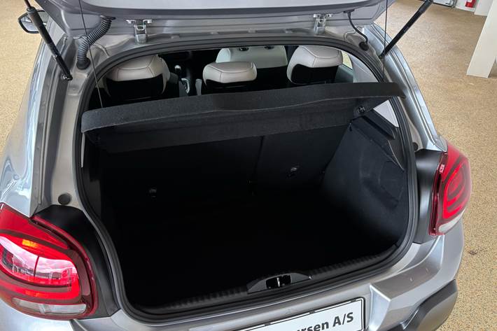 Grå Citroën C3 fra 2024