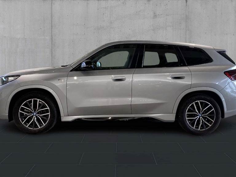 BMW iX1 xDrive30 M-Sport