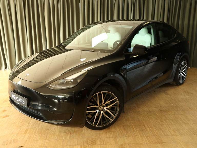 Tesla Model Y RWD