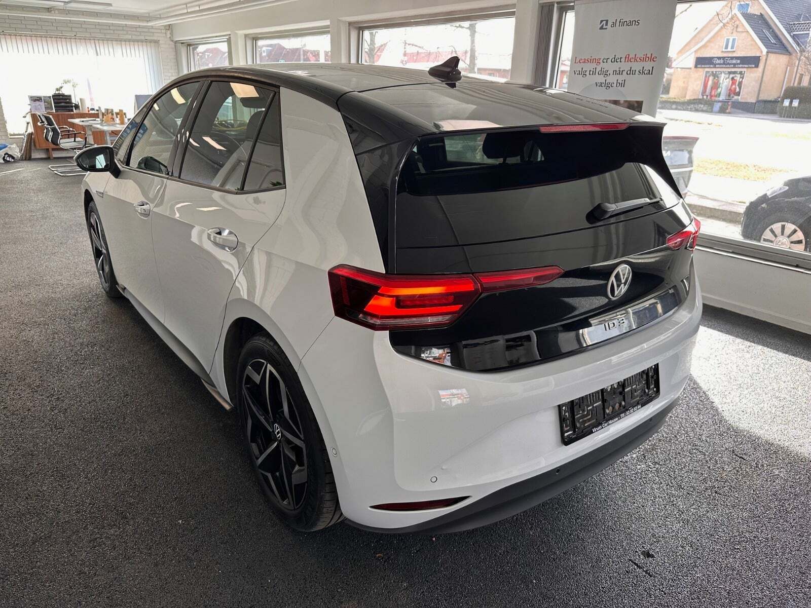 Hvid VW ID.3 fra 2023