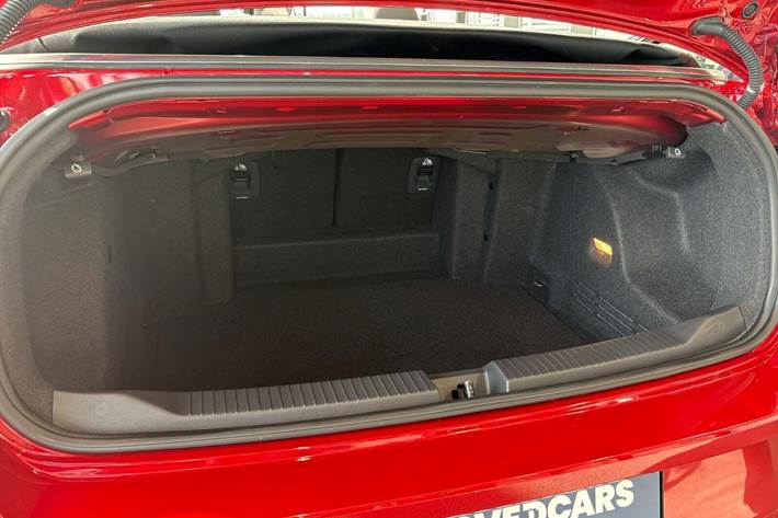 Grå VW T-Roc fra 2022