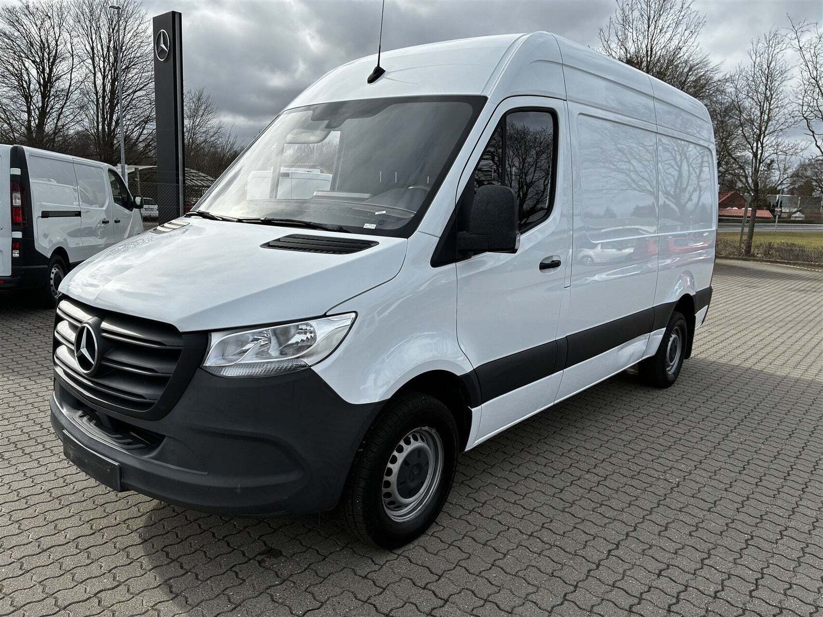 Mercedes Sprinter 317 2,0 CDi A2 Kassevogn aut. RWD
