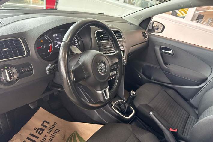 Sølv VW Polo fra 2012
