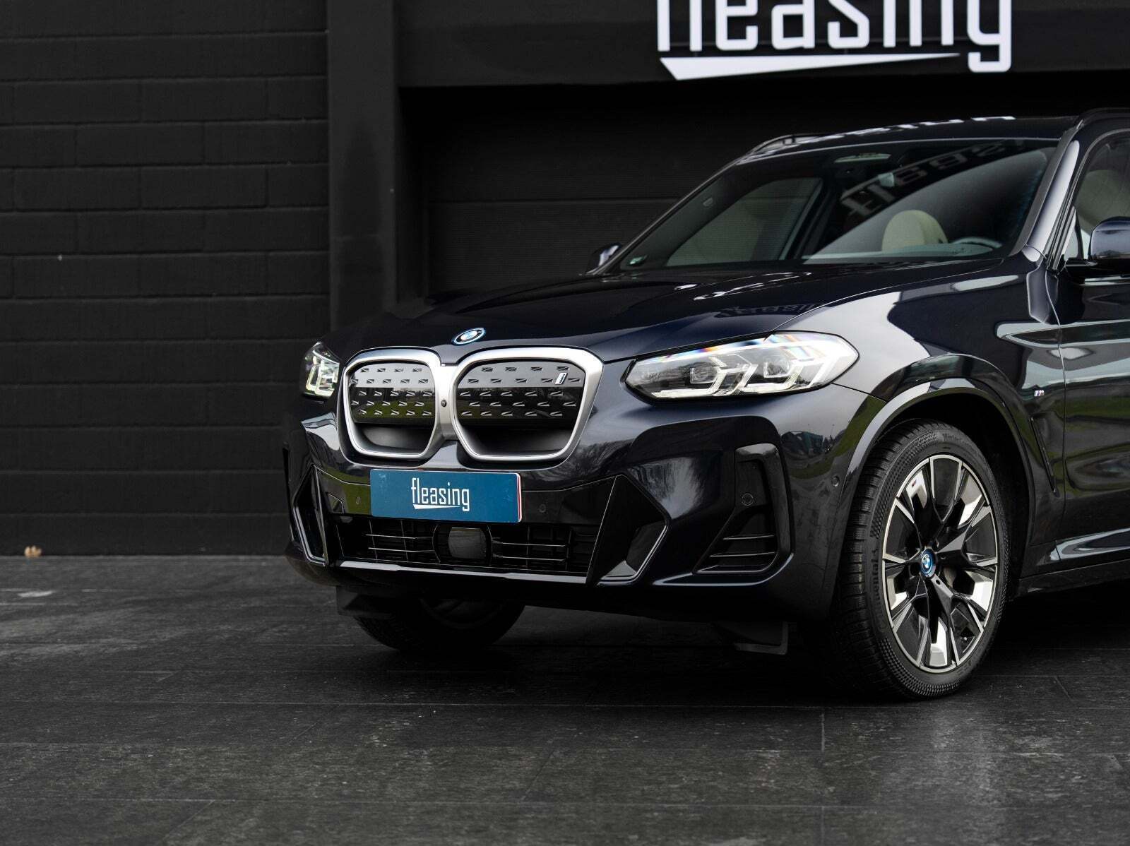 BMW iX3 Charged Plus M-Sport