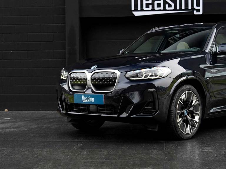BMW iX3 Charged Plus M-Sport
