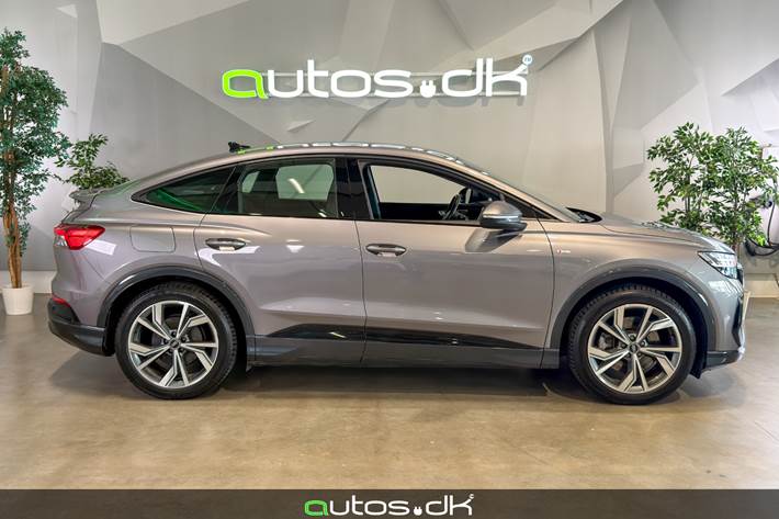 Grå Audi Q4 e-tron fra 2022
