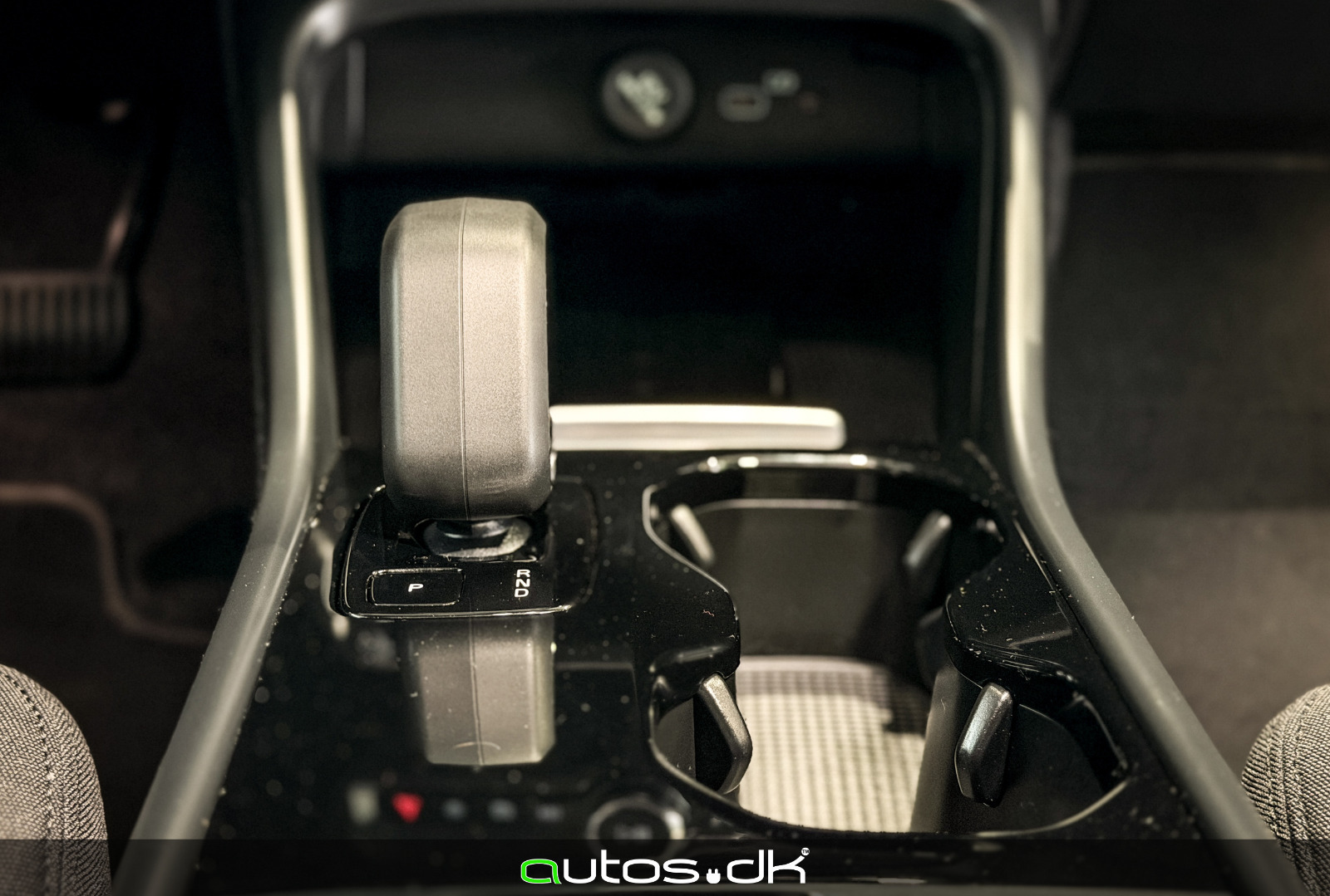 Sølv Volvo XC40 fra 2023