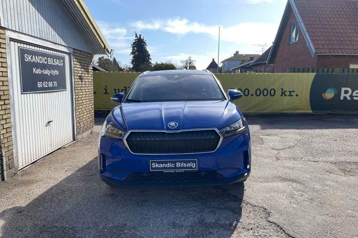 Grøn Skoda Enyaq fra 2023