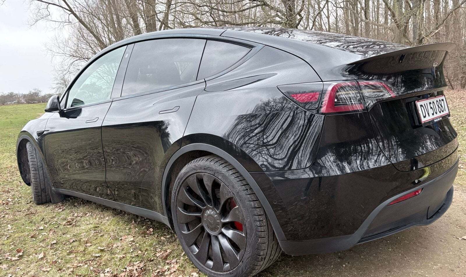 Tesla Model Y Performance AWD