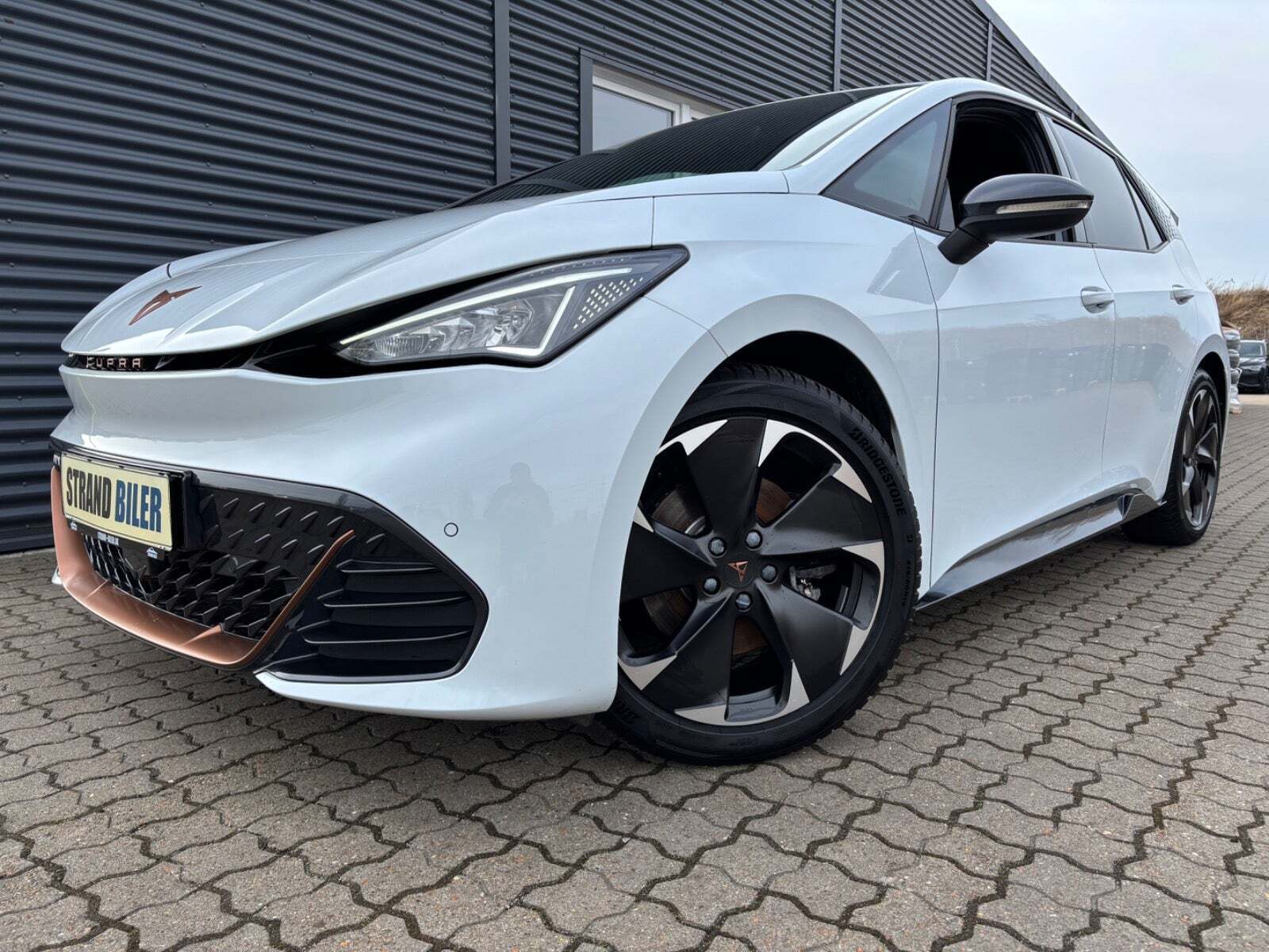 Hvid Cupra Born fra 2022