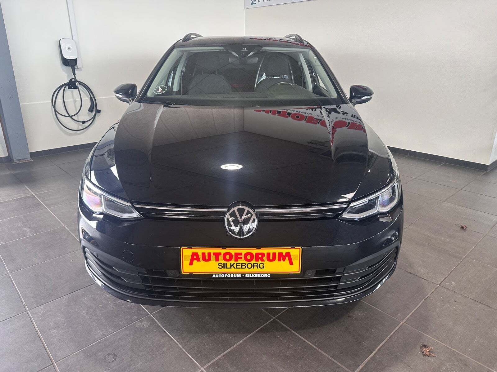 VW Golf VIII 1,5 eTSi 130 Life Variant DSG Van