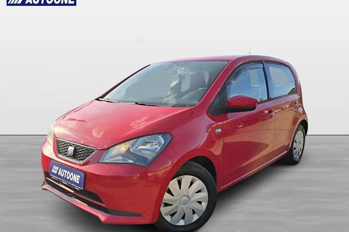 Rød Seat Mii fra 2013 set udefra