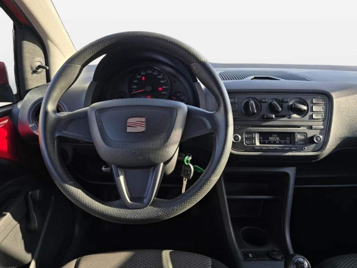 Rød Seat Mii fra 2013