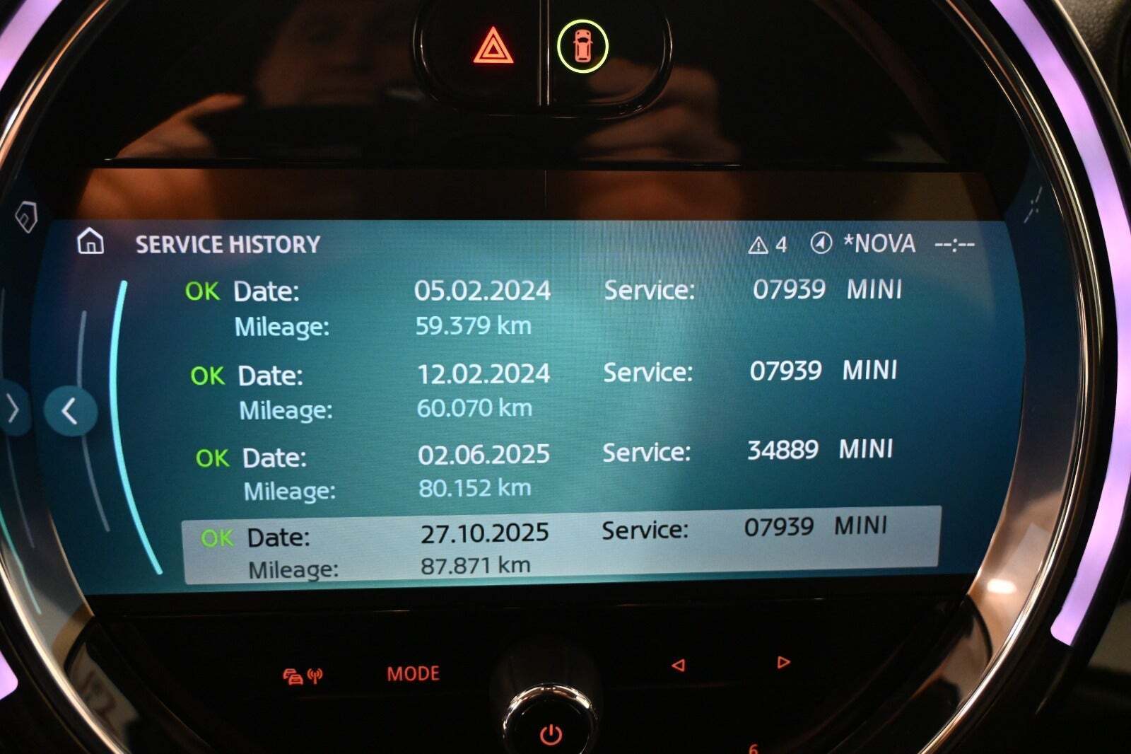 Grå Mini Countryman Cooper SE fra 2022