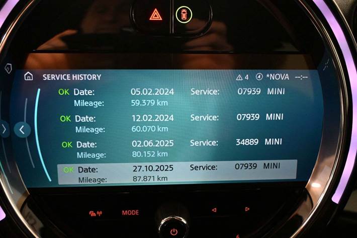 Grå Mini Countryman Cooper SE fra 2022