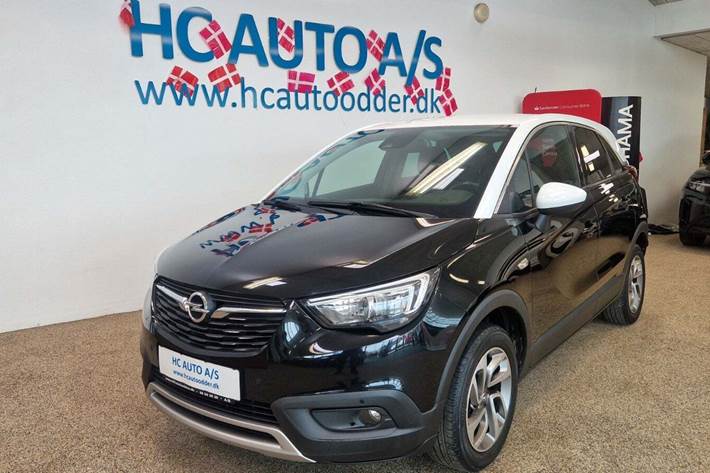 Sort Opel Crossland X fra 2018 set udefra