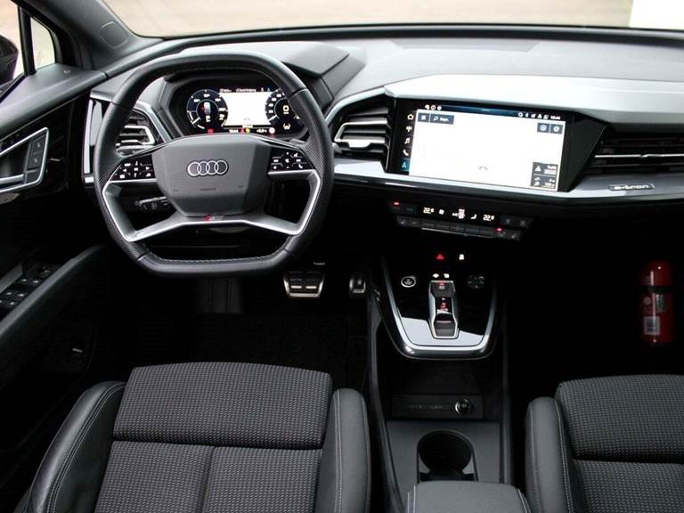 Audi Q4 e-tron 45 S-line