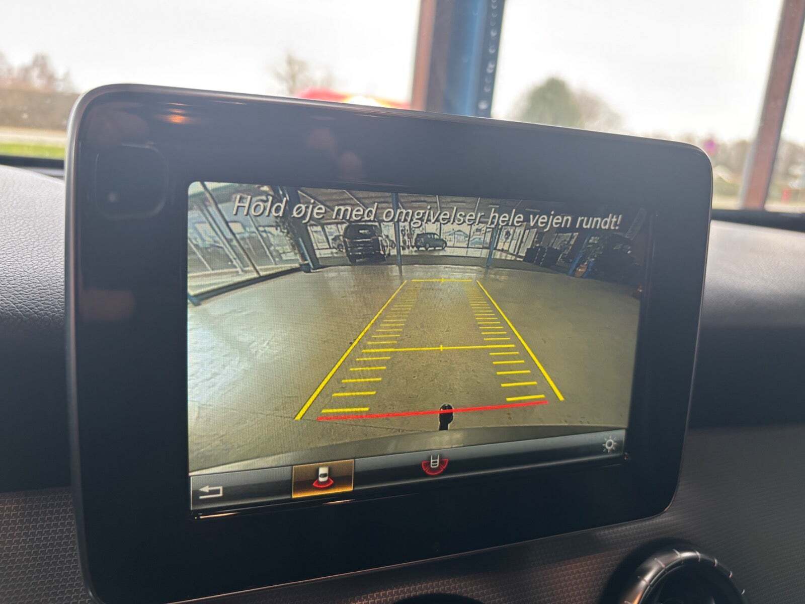 Grå Mercedes CLA200 fra 2016