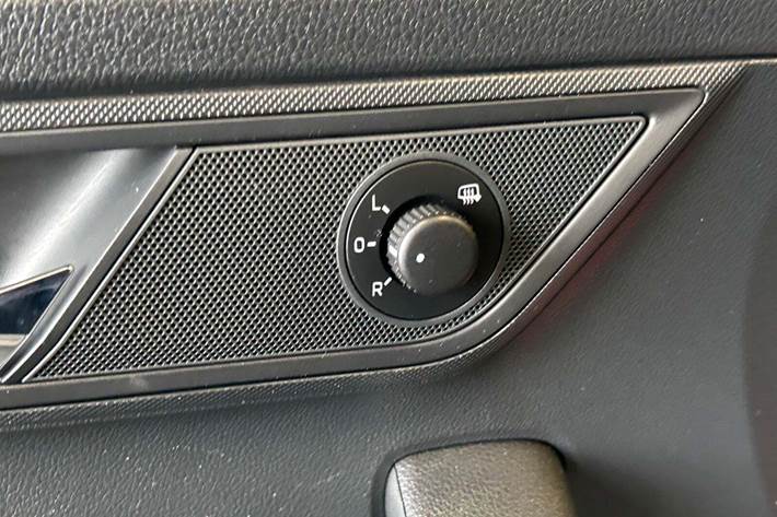 Grå Skoda Fabia fra 2018