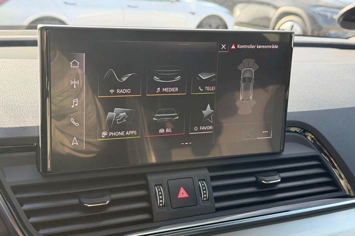 Gul Audi Q5 fra 2021