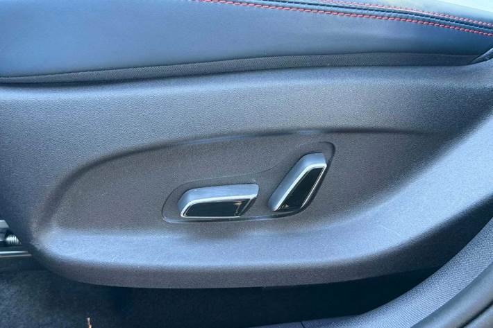 Grå BYD Atto 3 fra 2022